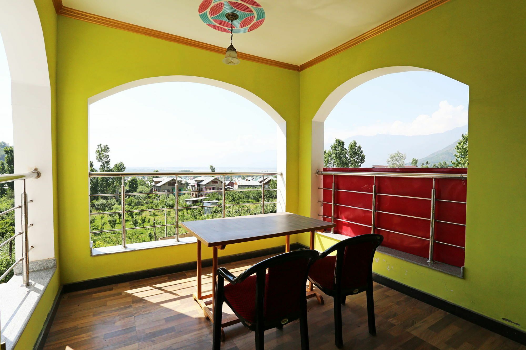 Super Oyo Hotel El Classics Srinagar  Luaran gambar